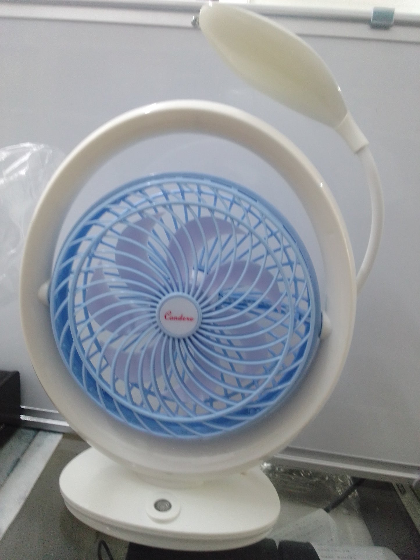 Rechargeable table fan
